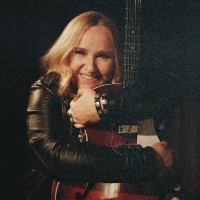 MELISSA ETHERIDGE: One Way Out Tour